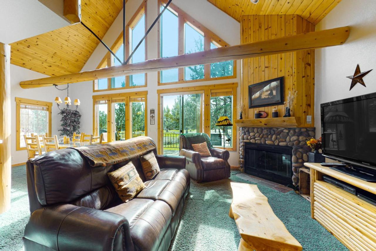 Cinnamon Teal Chalet Redmond Exterior photo